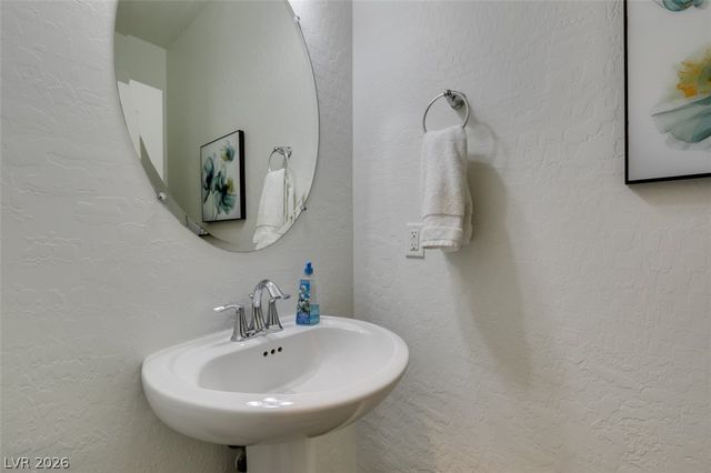 7350 Brisbane Hills Street, Las Vegas, NV 89166