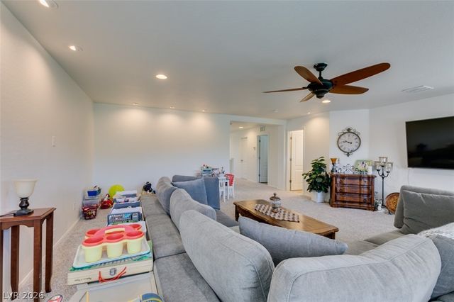 7350 Brisbane Hills Street, Las Vegas, NV 89166