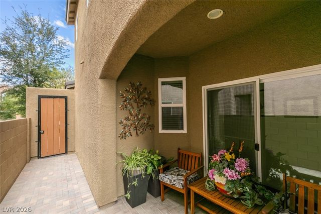 7350 Brisbane Hills Street, Las Vegas, NV 89166