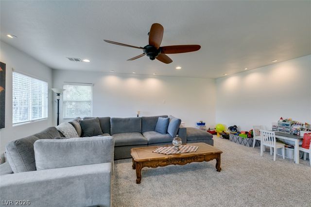 7350 Brisbane Hills Street, Las Vegas, NV 89166