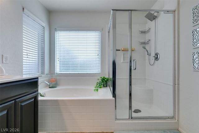 7350 Brisbane Hills Street, Las Vegas, NV 89166