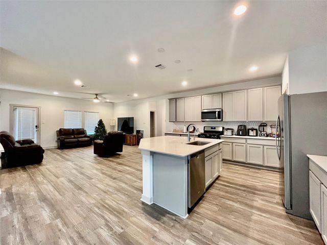 3563 Finn Landing Lane, Missouri City, TX 77459