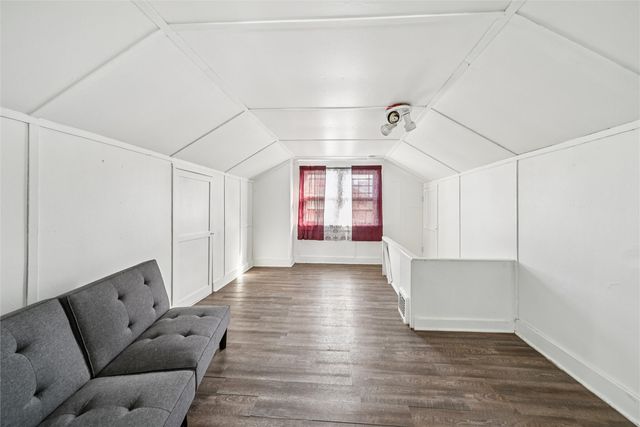 507 19th Street NE, Cedar Rapids, IA 52402