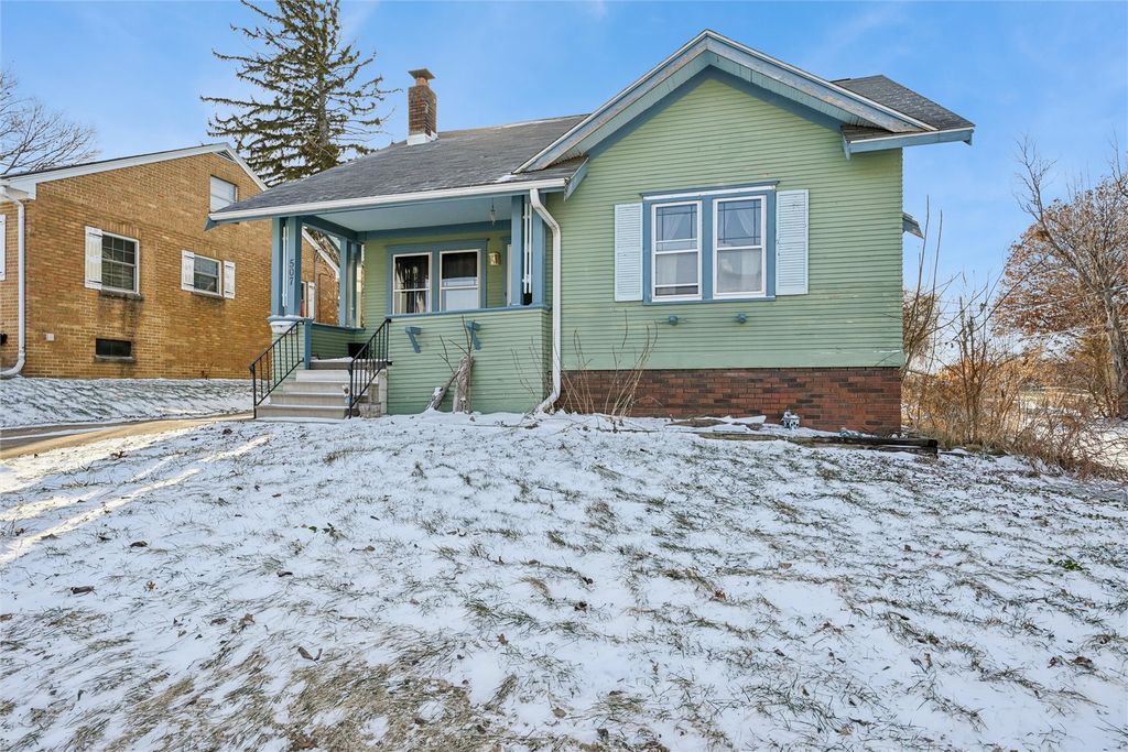 507 19th Street NE, Cedar Rapids, IA 52402