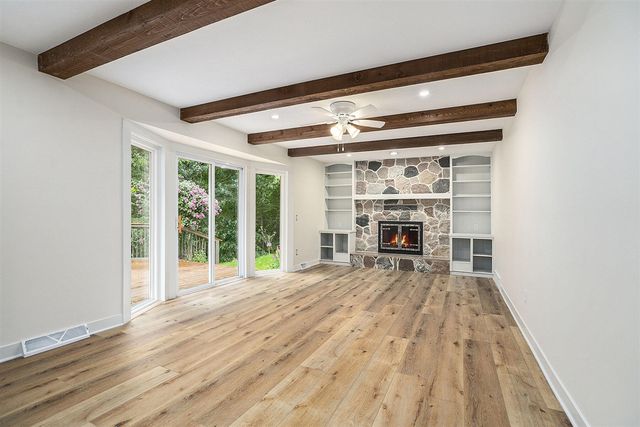 2530 Westbrook Drive, Grand Rapids, MI 49504