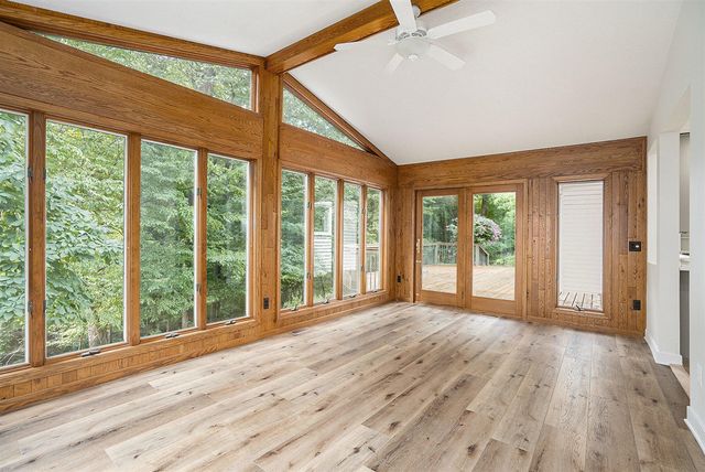 2530 Westbrook Drive, Grand Rapids, MI 49504