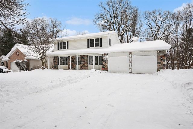 2530 Westbrook Drive, Grand Rapids, MI 49504