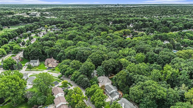 2530 Westbrook Drive, Grand Rapids, MI 49504