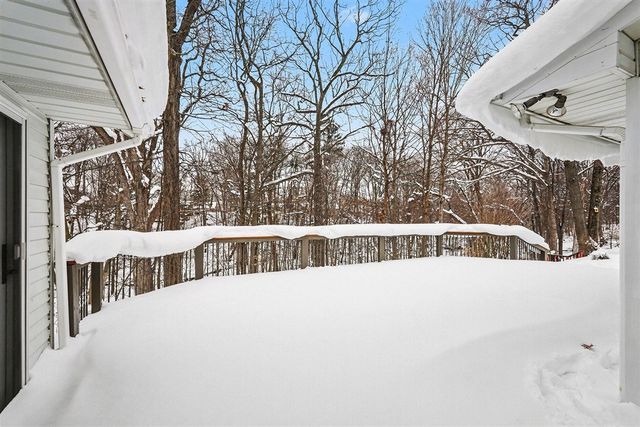 2530 Westbrook Drive, Grand Rapids, MI 49504