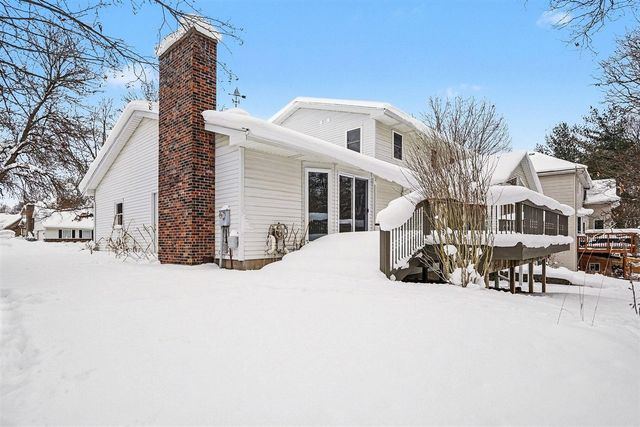 2530 Westbrook Drive, Grand Rapids, MI 49504