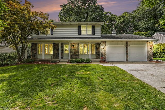 2530 Westbrook Drive, Grand Rapids, MI 49504