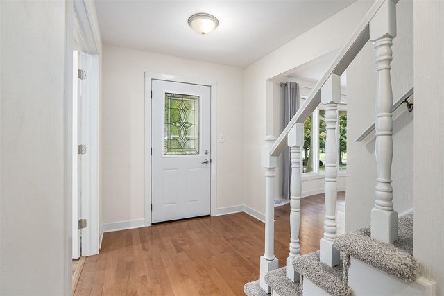 2530 Westbrook Drive, Grand Rapids, MI 49504