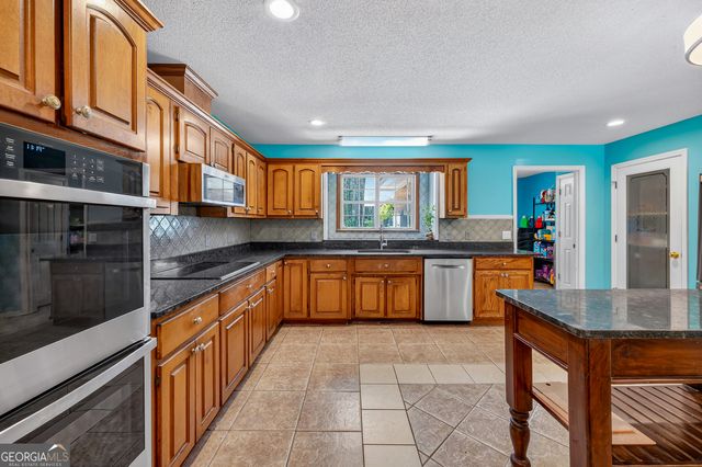 1153 Jake Lucas Road NE, Ludowici, GA 31316