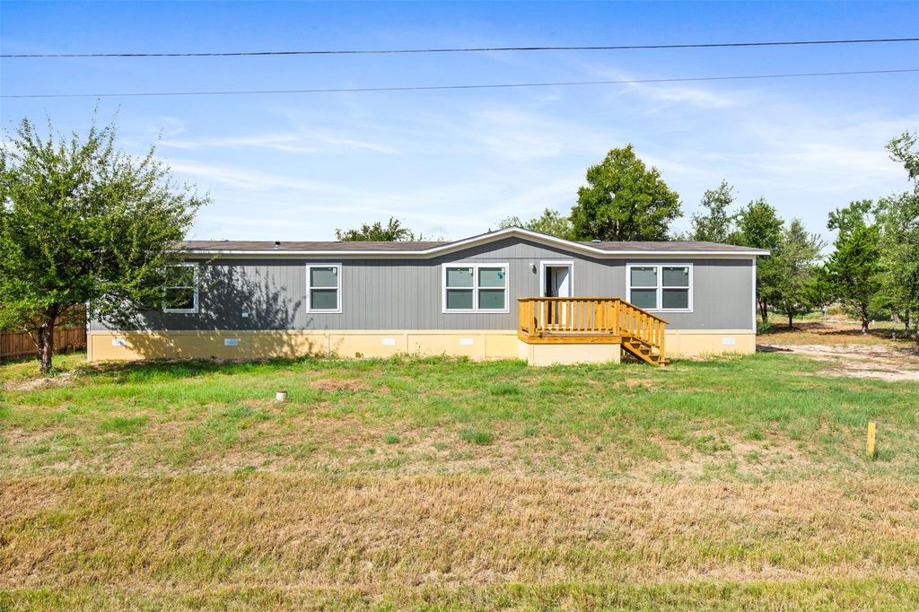 265 Hershal LN, Cedar Creek, TX 78612