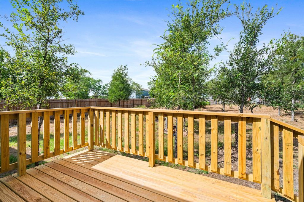 265 Hershal LN, Cedar Creek, TX 78612