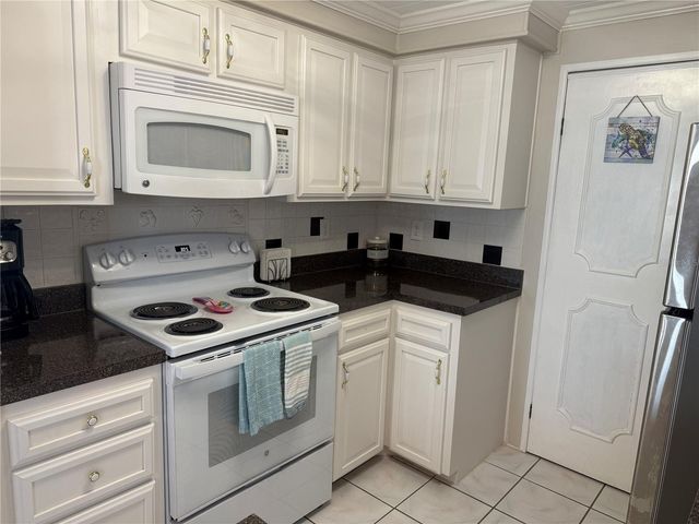 641 DELPHINIUM DRIVE, Venice, FL 34293