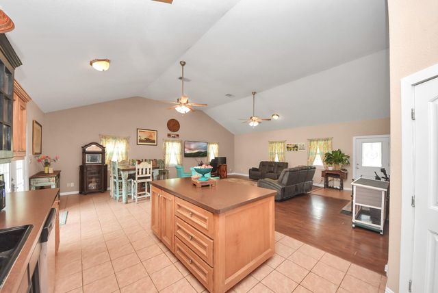 86 County Road 6057, Dayton, TX 77535