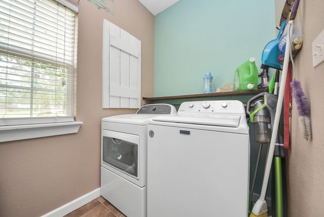 86 County Road 6057, Dayton, TX 77535