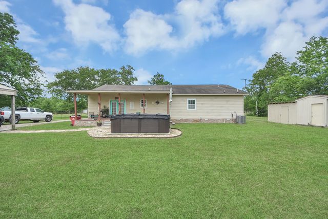 86 County Road 6057, Dayton, TX 77535