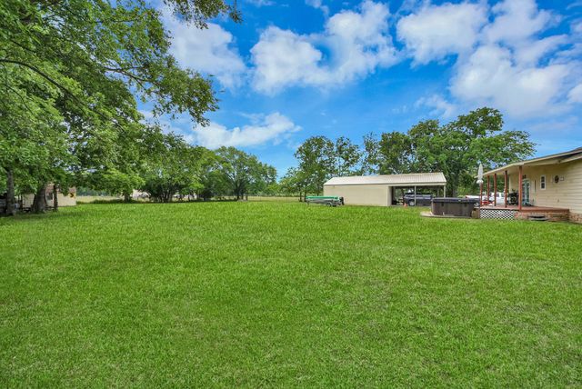 86 County Road 6057, Dayton, TX 77535