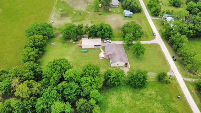 86 County Road 6057, Dayton, TX 77535