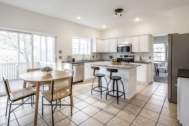 3827 Freeman Court, Carmel, IN 46032