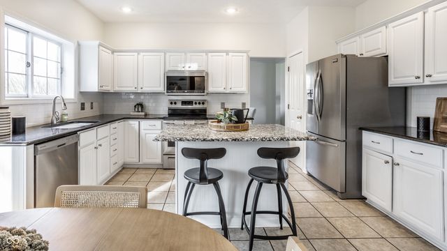 3827 Freeman Court, Carmel, IN 46032