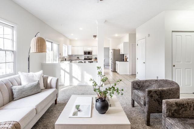 3827 Freeman Court, Carmel, IN 46032