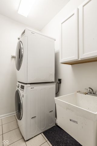 3827 Freeman Court, Carmel, IN 46032