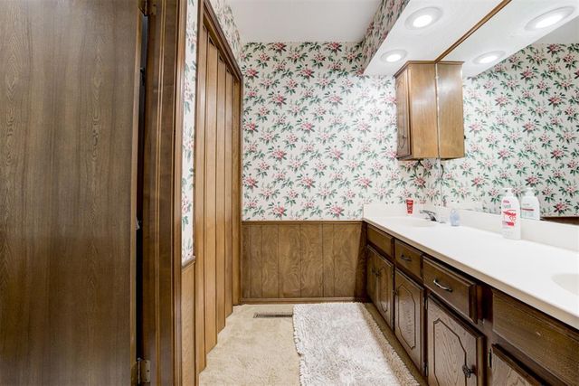 501 Quail Ridge Road, Norman, OK 73072