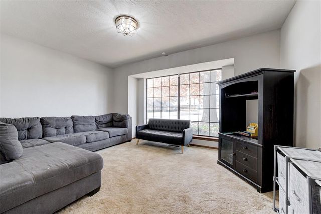 501 Quail Ridge Road, Norman, OK 73072