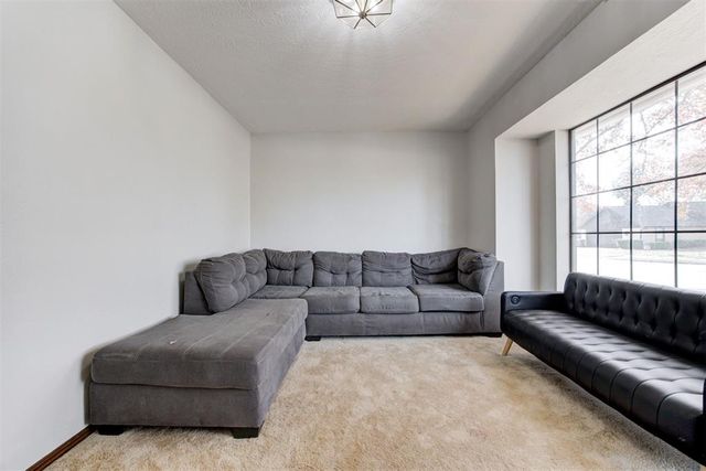 501 Quail Ridge Road, Norman, OK 73072