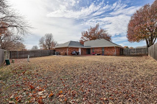 501 Quail Ridge Road, Norman, OK 73072