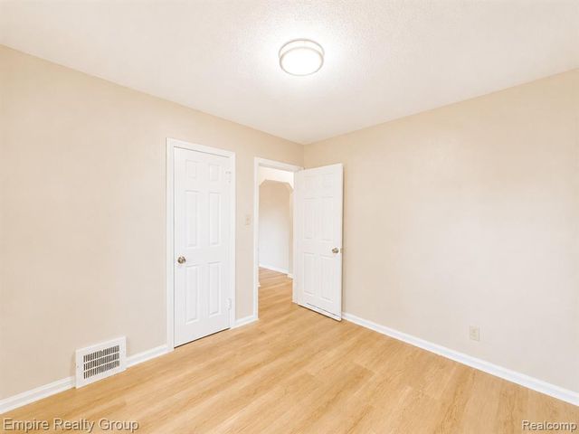 4575 Neff Avenue, Detroit, MI 48224