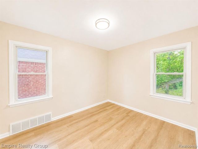 4575 Neff Avenue, Detroit, MI 48224