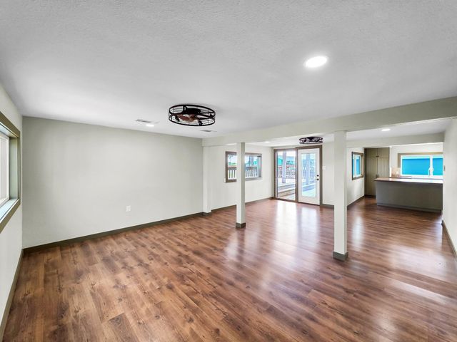 1208 Boyt Road, Crystal Beach, TX 77650