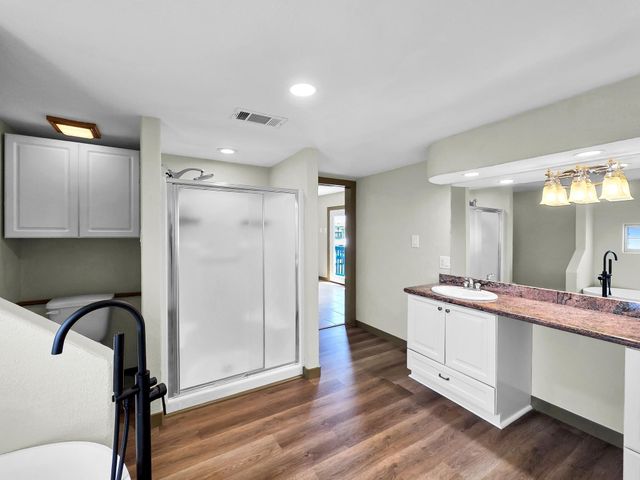 1208 Boyt Road, Crystal Beach, TX 77650