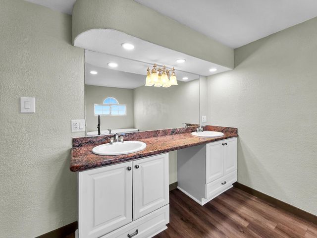 1208 Boyt Road, Crystal Beach, TX 77650