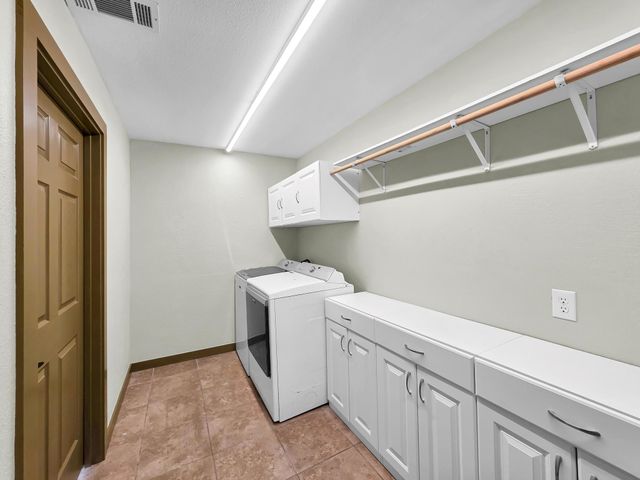 1208 Boyt Road, Crystal Beach, TX 77650