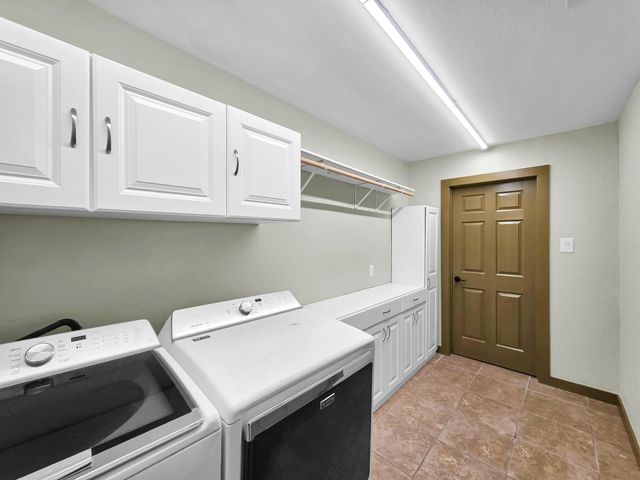 1208 Boyt Road, Crystal Beach, TX 77650