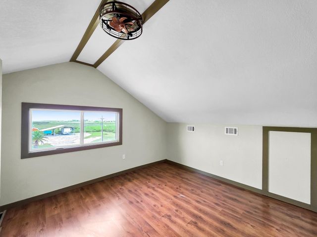 1208 Boyt Road, Crystal Beach, TX 77650