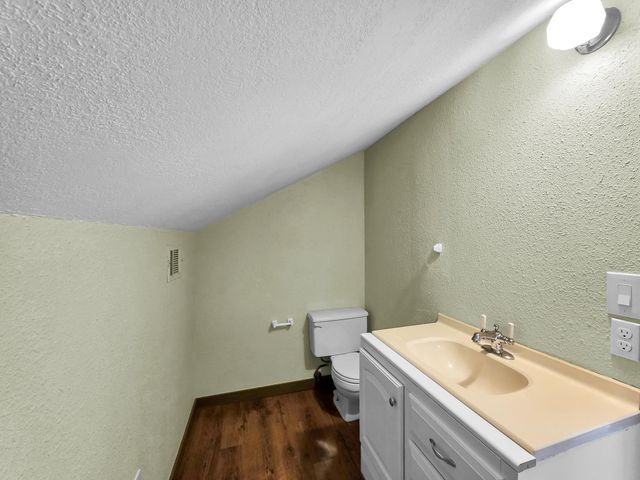 1208 Boyt Road, Crystal Beach, TX 77650