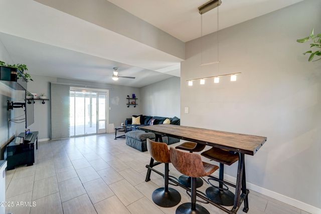 3352 E MESCAL Street, Phoenix, AZ 85028