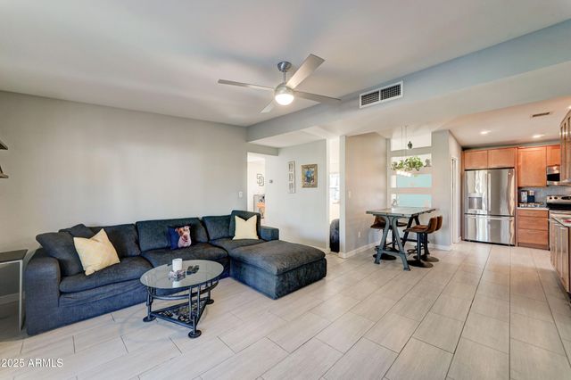 3352 E MESCAL Street, Phoenix, AZ 85028