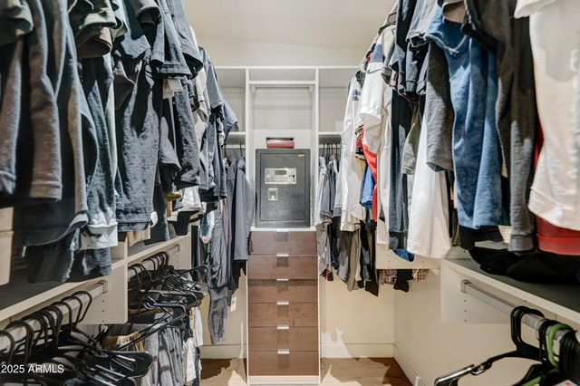 3352 E MESCAL Street, Phoenix, AZ 85028