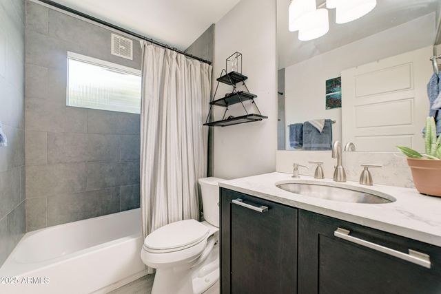 3352 E MESCAL Street, Phoenix, AZ 85028