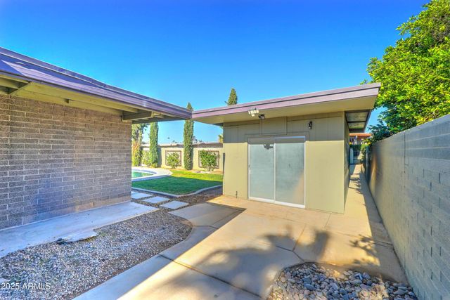 3352 E MESCAL Street, Phoenix, AZ 85028