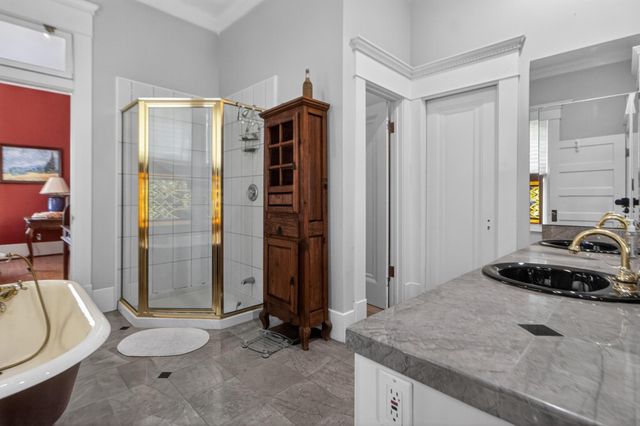 2009 Arlington Street, Houston, TX 77008