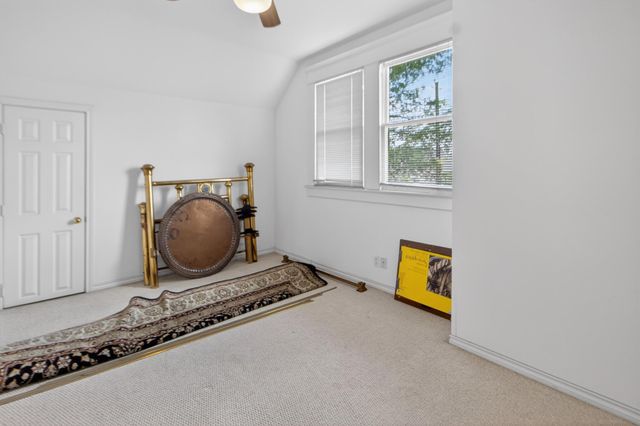 2009 Arlington Street, Houston, TX 77008