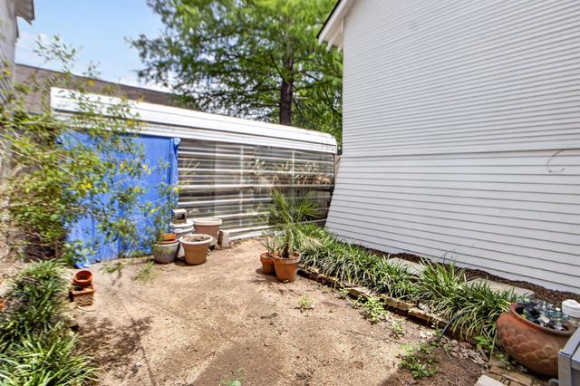 2009 Arlington Street, Houston, TX 77008